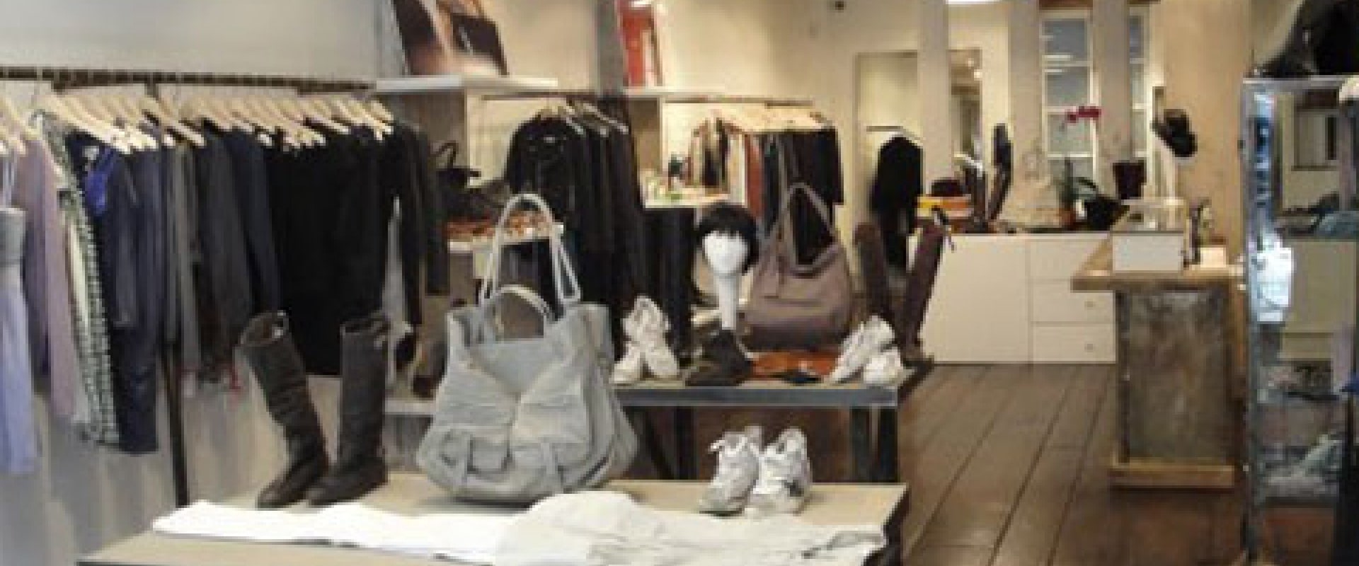 Are retailers profitable?