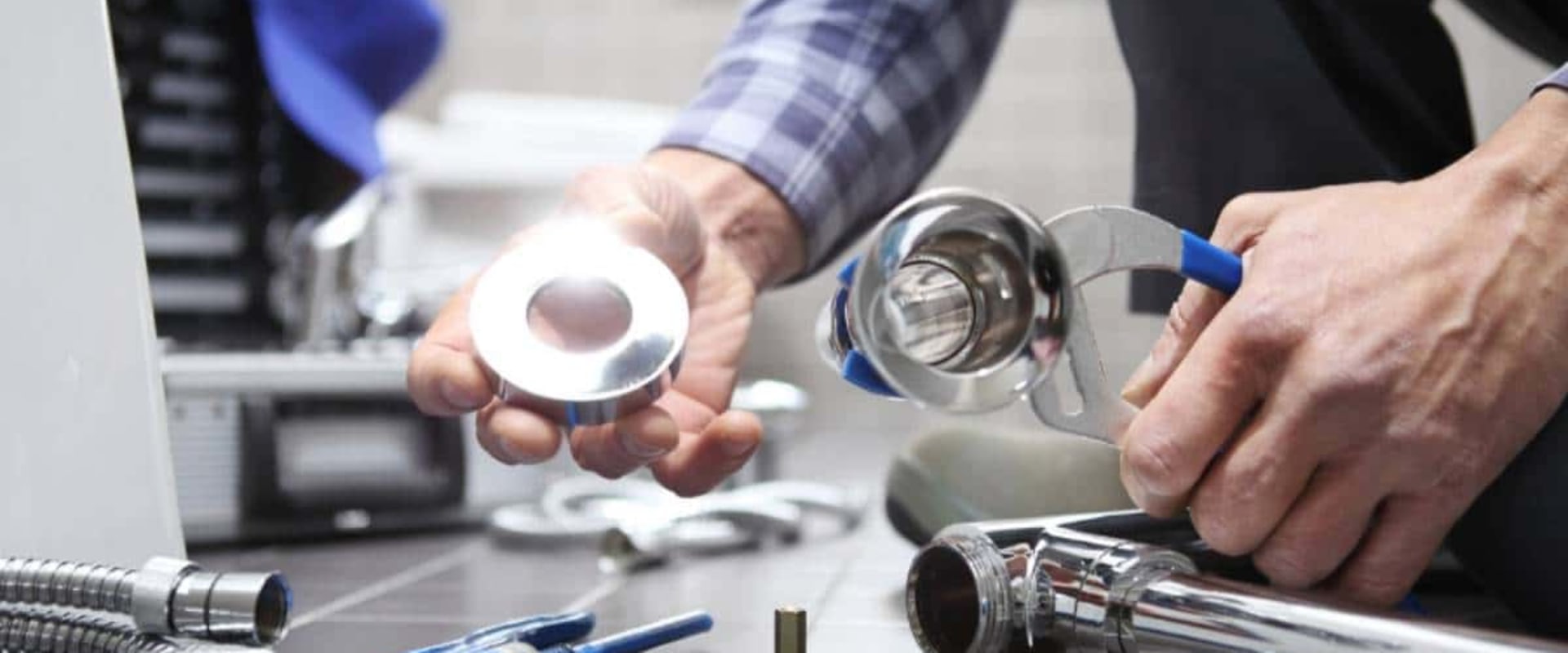 Avoid Costly Appliance Repair Due To Water Leaks: Tips To Hire An Emergency Plumbing Service In Adelaide
